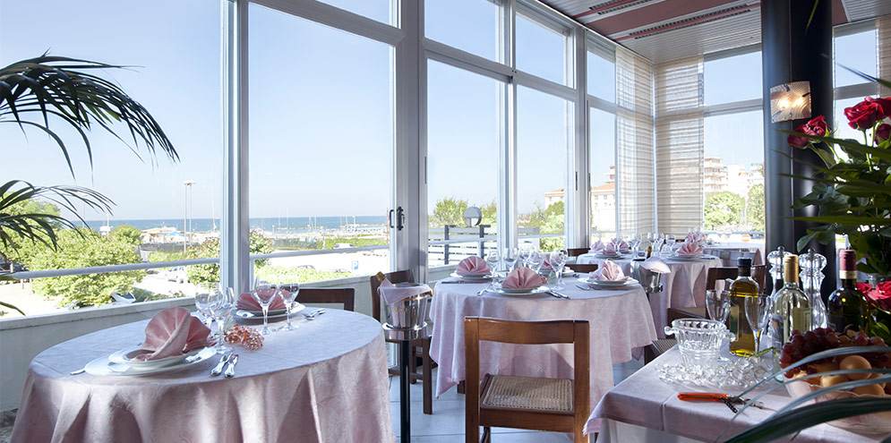 PANORAMA<br>RESTAURANT