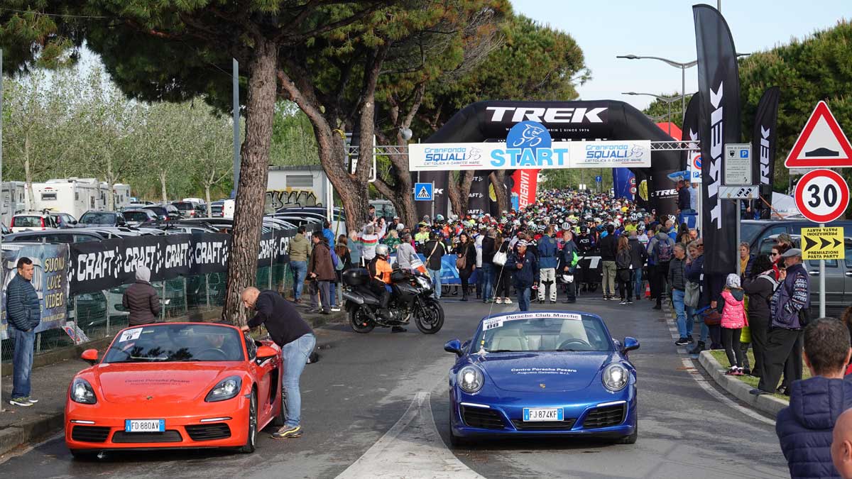Partenza-Granfondo-Squali